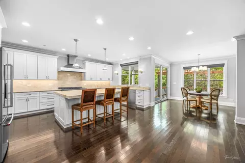 Kitchen - 6538 Bentley Ave, Willowbrook, IL 60527 photo 3 of 5