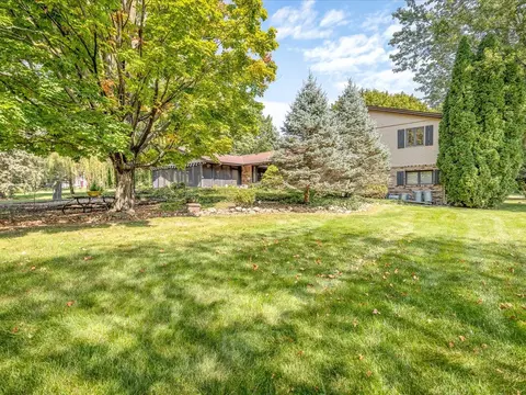 Exterior - 6104 Blyth Rd, Caledonia, IL 61011 photo 13 of 19