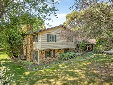 6104 Blyth Rd, Caledonia, IL 61011