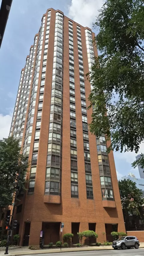899 S Plymouth Ct #704, Chicago, IL 60605