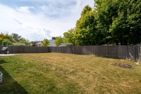 2253 Elwood Ln, Normal, IL 61761 photo 27