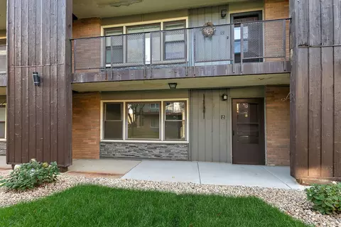 9626 W Higgins Rd #1EN, Rosemont, IL 60018