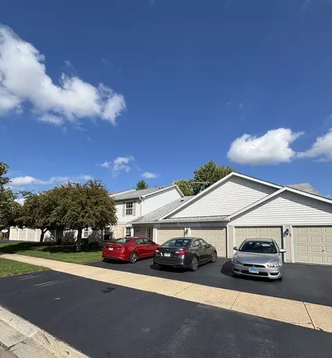 1163 N Red Oak Cir #4, Round Lake Beach, IL 60073