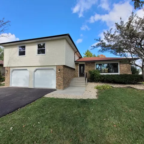 22119 Hillside Dr, Richton Park, IL 60471