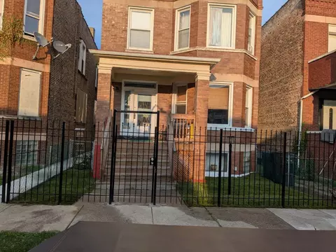 7125 S Cornell Ave, Chicago, IL 60649