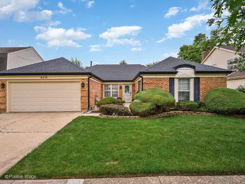 620 Cobblestone Ln, Buffalo Grove, IL 60089
