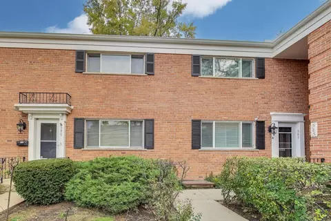 587 Shorely Dr, Barrington, IL 60010