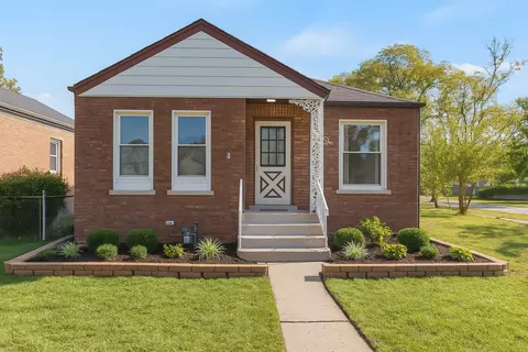 723 Balmoral Ave, Westchester, IL 60154