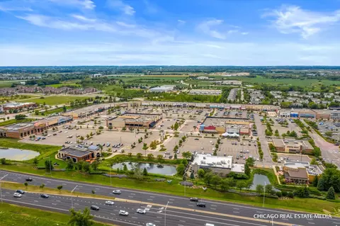View/Area - 519 N Harrison St, Algonquin, IL 60102 photo 7 of 9