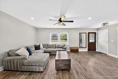 Other - 519 N Harrison St, Algonquin, IL 60102 photo 1 of 10