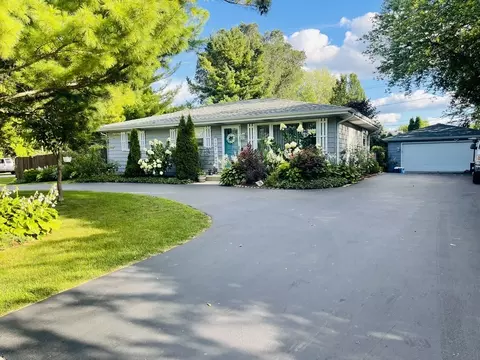 3409 Glen Flora Ave, Gurnee, IL 60031