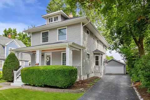315 W Oak Ave, Wheaton, IL 60187