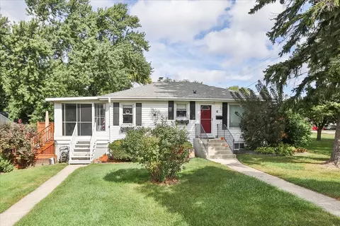 6 W Harding Rd, Lombard, IL 60148