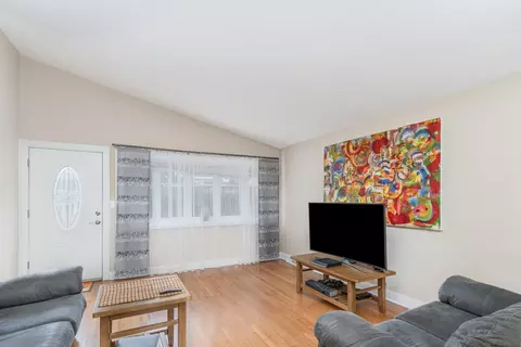 Living - 1840 Nimitz Dr, Des Plaines, IL 60018 photo 1 of 2