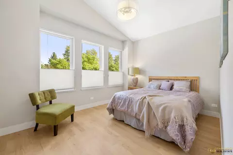 Bedroom - 929 W 33rd Pl, Chicago, IL 60608 photo 3 of 5