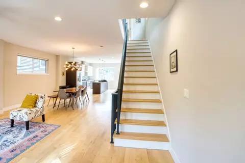 Entry Way - 929 W 33rd Pl, Chicago, IL 60608 photo 2 of 2