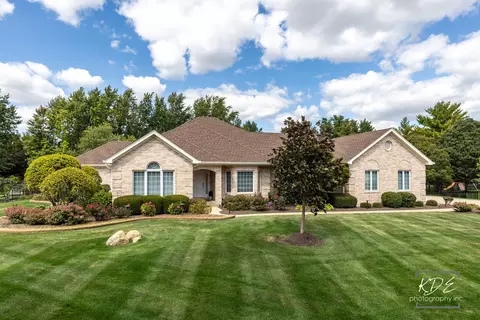 10533 Royal Porthcawl Dr, Naperville, IL 60564