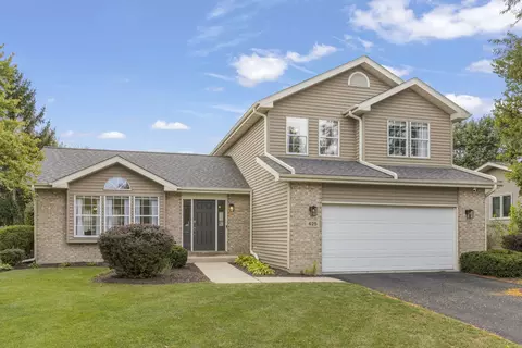 425 Cimarron Dr E, Aurora, IL 60504