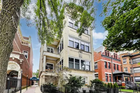 435 W Surf St #4A, Chicago, IL 60657