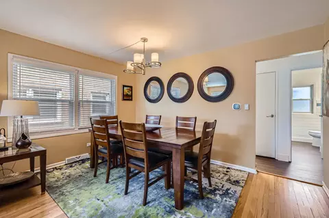 437 S Elmhurst Rd, Mount Prospect, IL 60056 photo 5