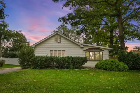 130 E Potter St, Wood Dale, IL 60191
