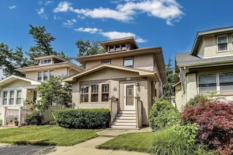 1003 Mapleton Ave, Oak Park, IL 60302 photo 2
