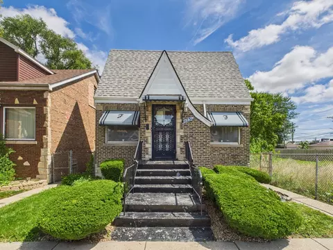 10231 S Prairie Ave, Chicago, IL 60628