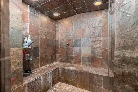 Bath - 2951 E 1489th Rd, Ottawa, IL 61350 photo 7 of 7