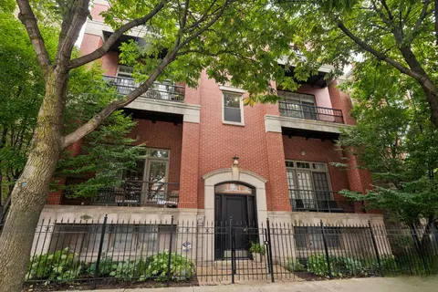 1931 N Damen Ave #2S, Chicago, IL 60647