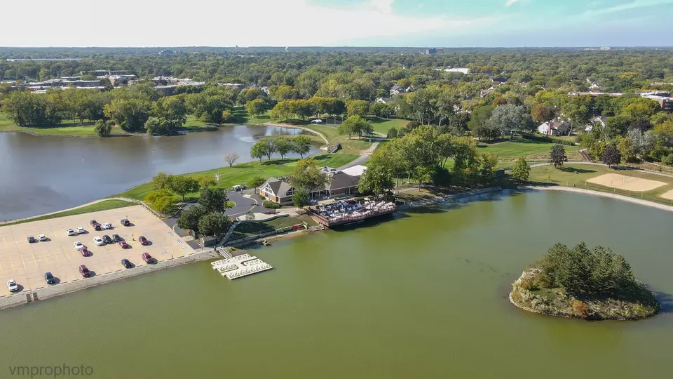 View/Area - 945 E Kenilworth Ave #318, Palatine, IL 60074 photo 6 of 6