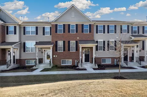 10306 Kerry Ridge Ct, Chicago Ridge, IL 60415