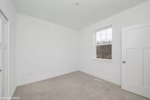 383 Masters Dr, Addison, IL 60101 photo 12