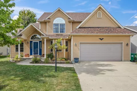 1411 Brookhaven Dr, Mahomet, IL 61853