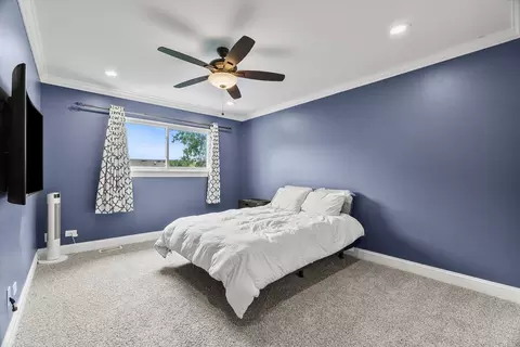 Bedroom - 425 Commanche Trl #425, Wheeling, IL 60090 photo 2 of 3