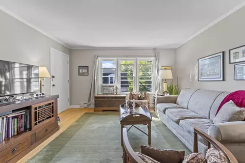 2135 Central St #3W, Evanston, IL 60201 photo 5