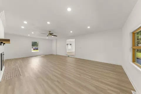 Living - 24726 W Pleasant Ct, Plainfield, IL 60586 photo 5 of 5