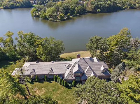 53 Hawthorne Rd, Barrington Hills, IL 60010
