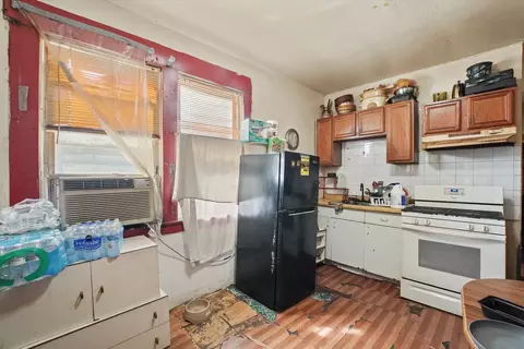 Kitchen - 1513 S Komensky Ave, Chicago, IL 60623 photo 2 of 2