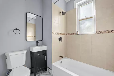 Bath - 1513 S Komensky Ave, Chicago, IL 60623 photo 1 of 2