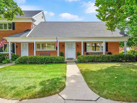 506 Chanticleer Ln, Hinsdale, IL 60521
