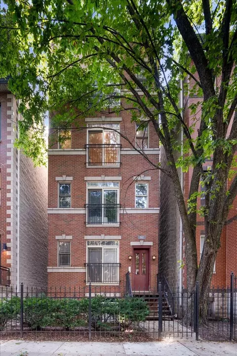 1512 N Hudson Ave #3, Chicago, IL 60610