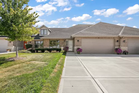 2124 Sky Harbor Dr, New Lenox, IL 60451