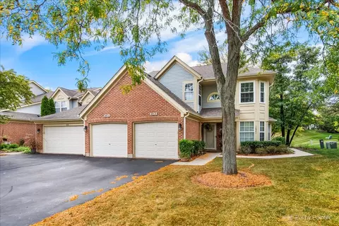 1694 Penny Ln #A, Crystal Lake, IL 60014