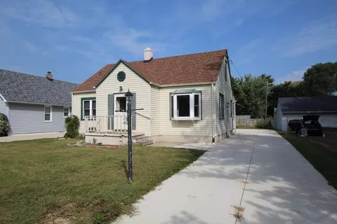 632 Drexel Blvd, Machesney Park, IL 61115