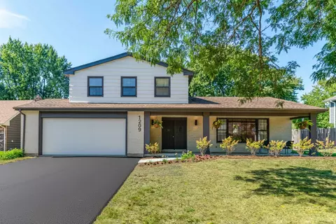 1209 Garfield Ave, Libertyville, IL 60048