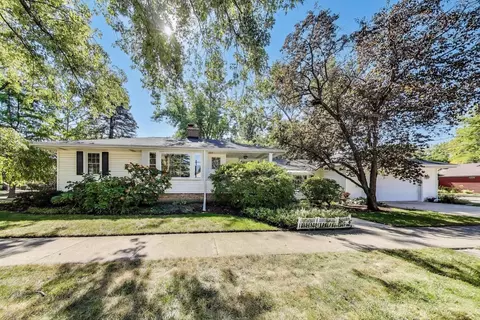 3800 Harrison Ave, Brookfield, IL 60513