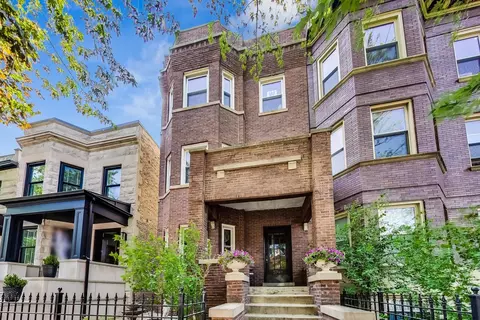 3760 N Wayne Ave, Chicago, IL 60613