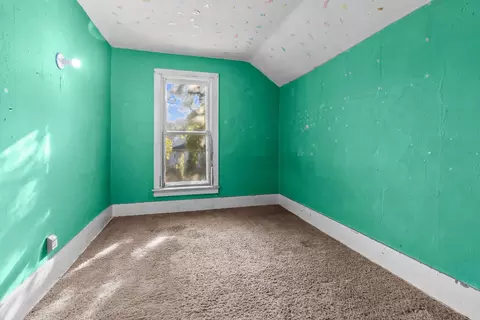 Bedroom - 604 4th St, Harvard, IL 60033 photo 3 of 4