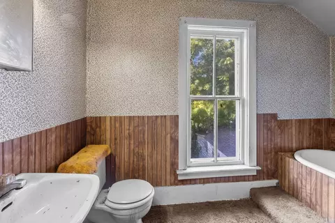 Bath - 604 4th St, Harvard, IL 60033 photo 1 of 1