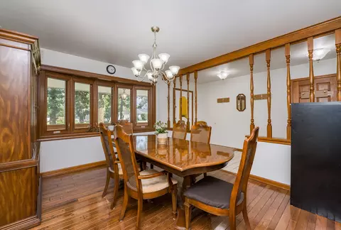 900 Ruth Dr, Elgin, IL 60123 photo 9